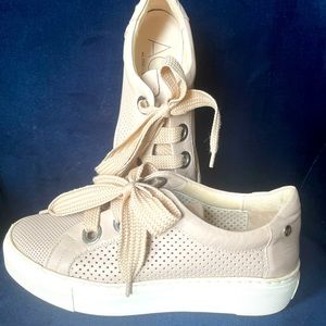 AGL perforated platform sneaker in sand color